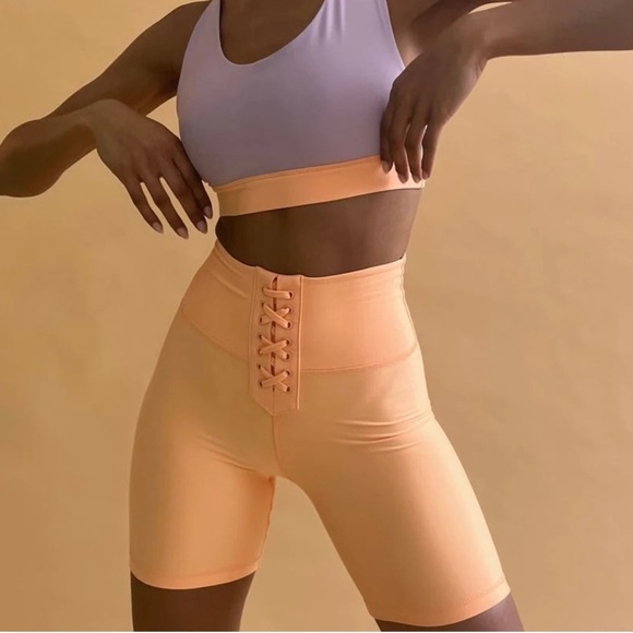 NWT WeWoreWhat Revolve Lace Up Biker Shorts in Peach Cobbler size XS - Picture 1 of 3